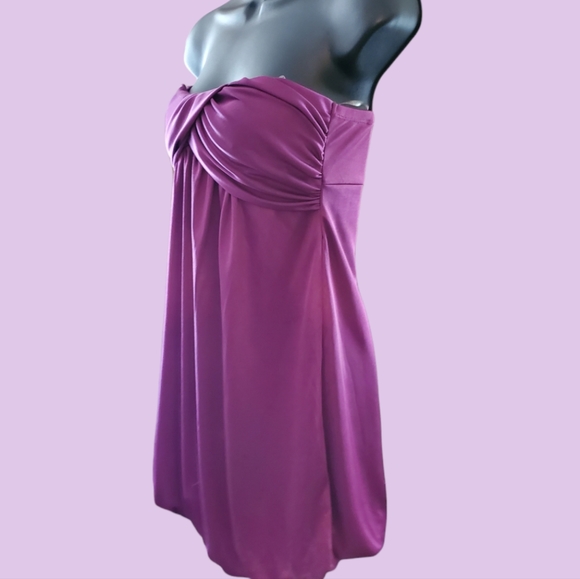 Party Bubble Hem Strapless Dress - Picture 2 of 7